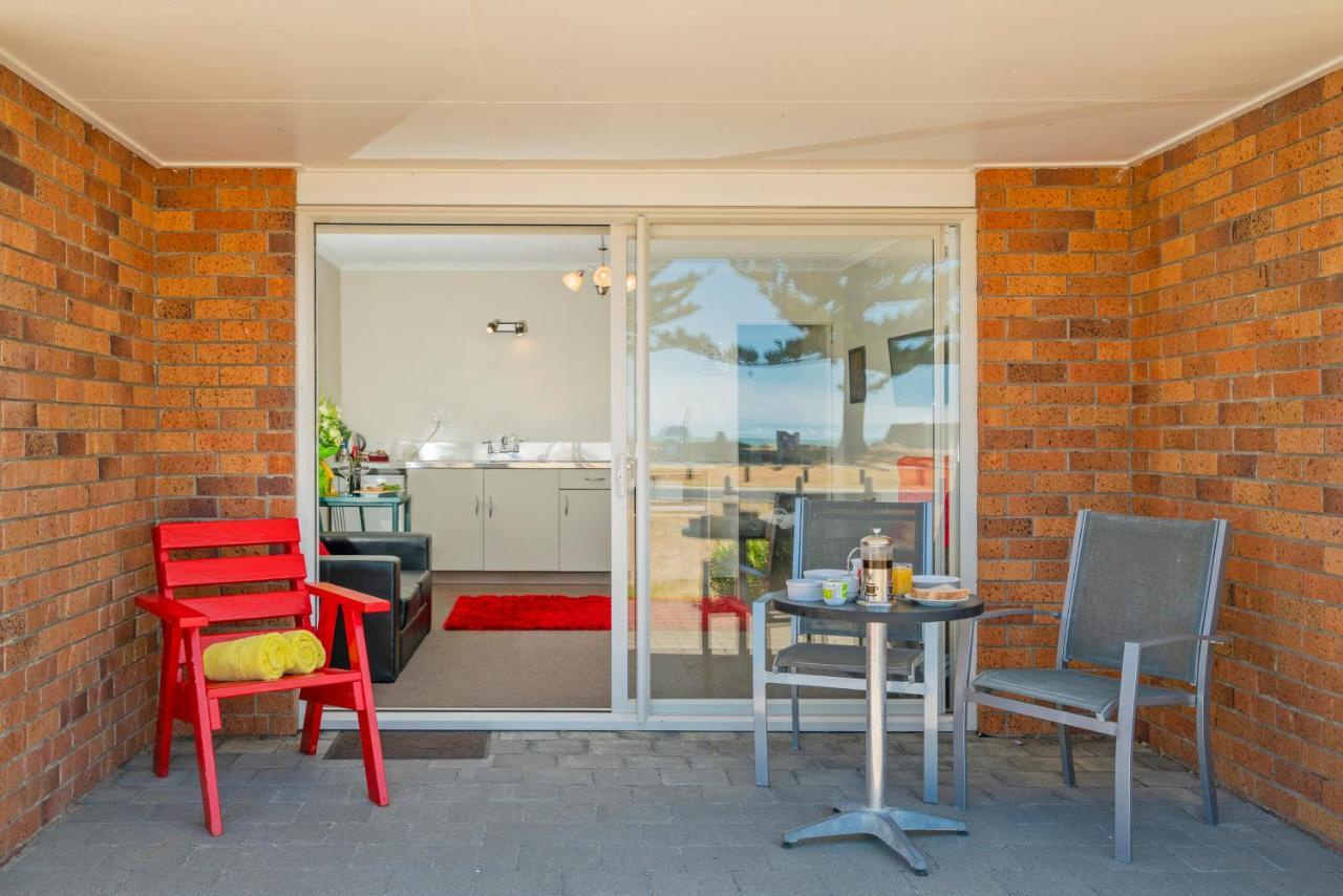 The Oceanside Motel Whitianga Εξωτερικό φωτογραφία
